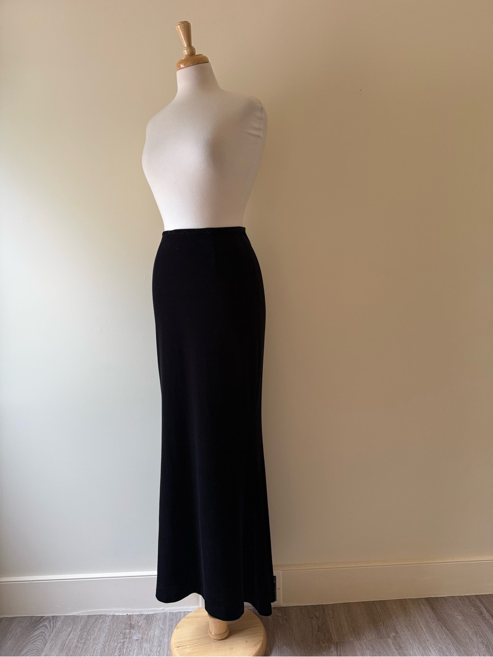 Lori Ann Vintage Black Velvet High Low Maxi Skirt Holiday Train